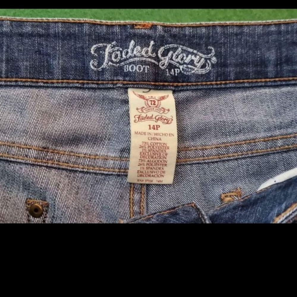 Faded Glory Boot Cut Stretch Womens Jean Pants Size 14P - Picture 2 of 5